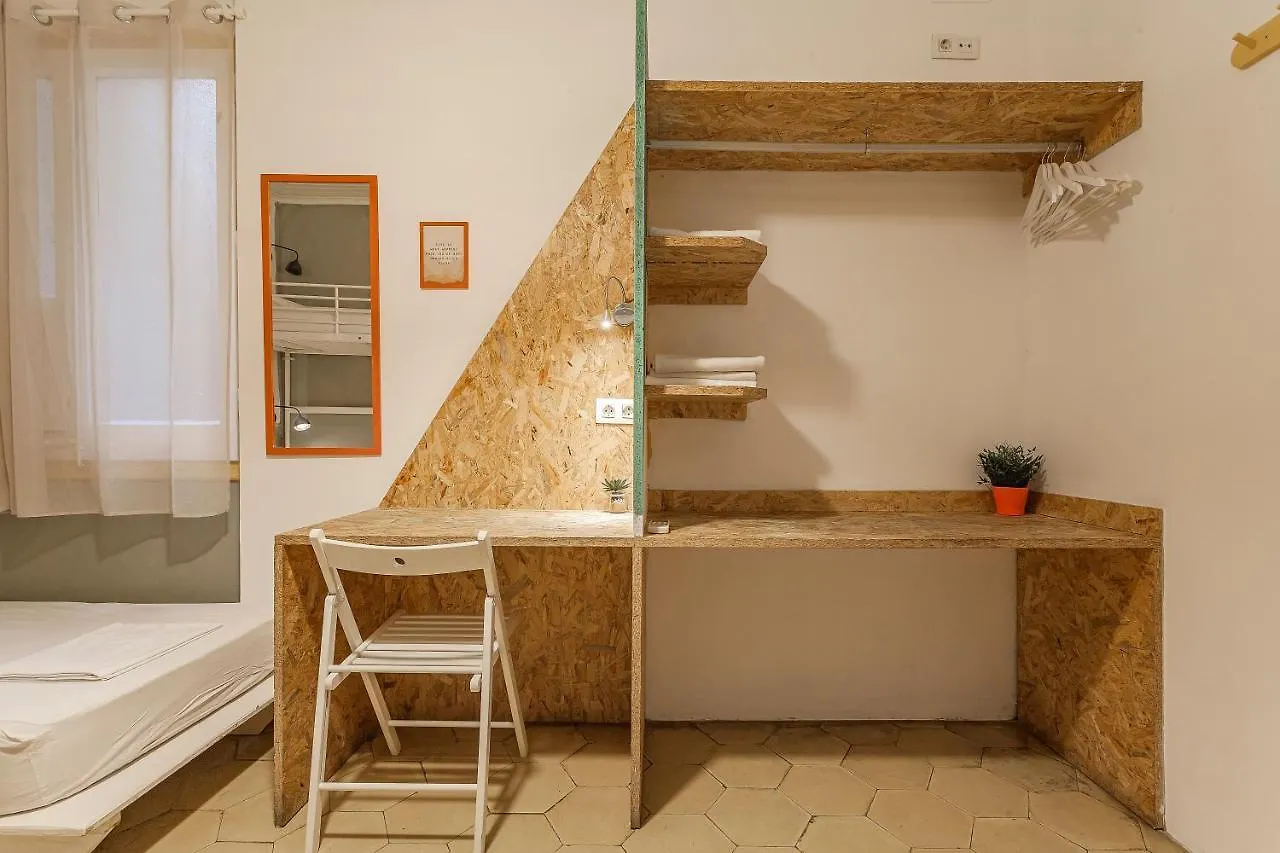 Bird House Hostel Barcelona