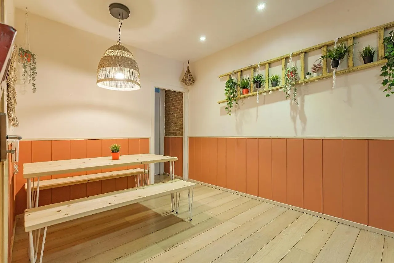 Bird House Hostel Barcelona