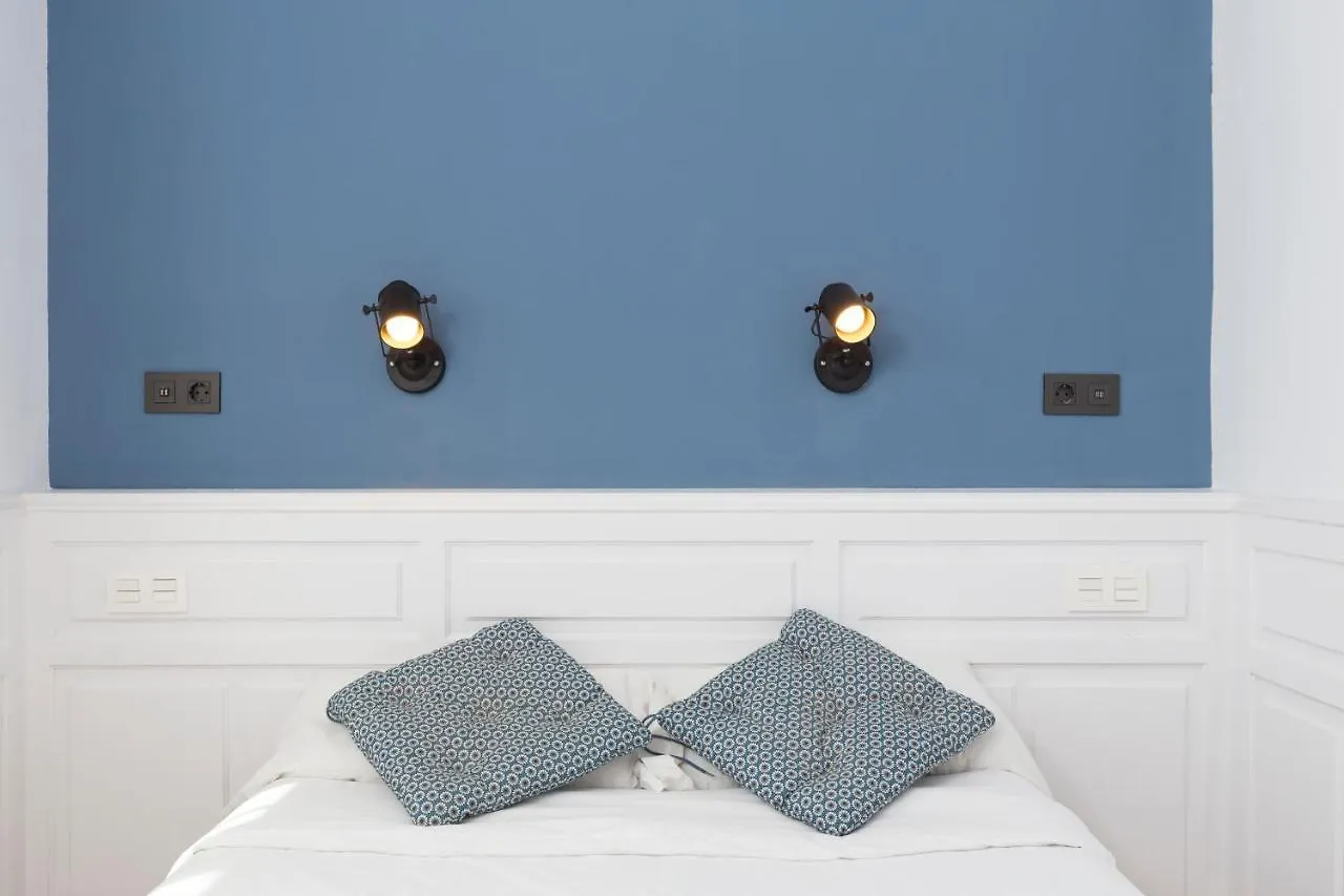 Bird House Hostel Barcelona
