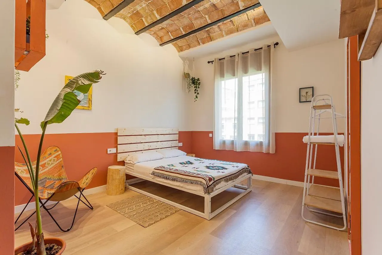 Bird House Hostel Barcelona