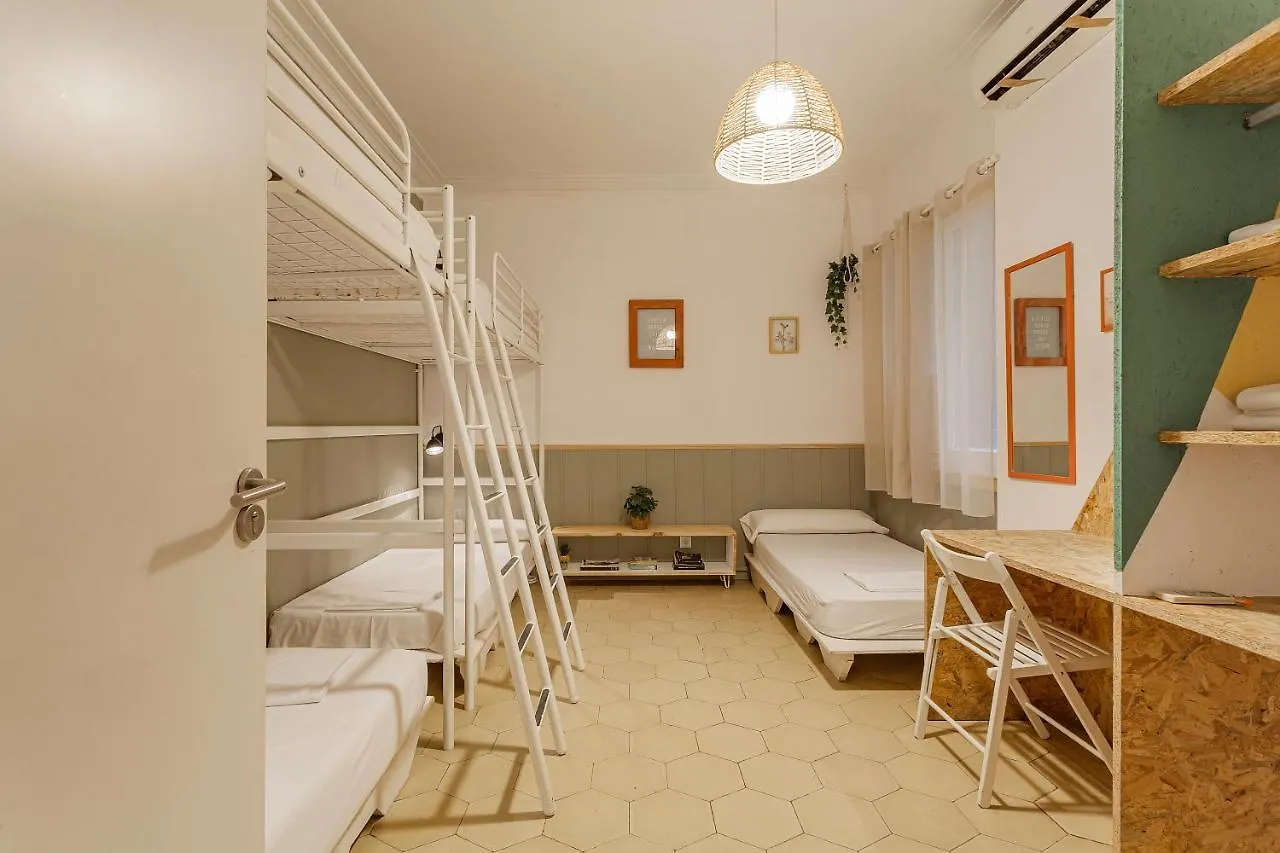 Bird House Hostel Barcelona