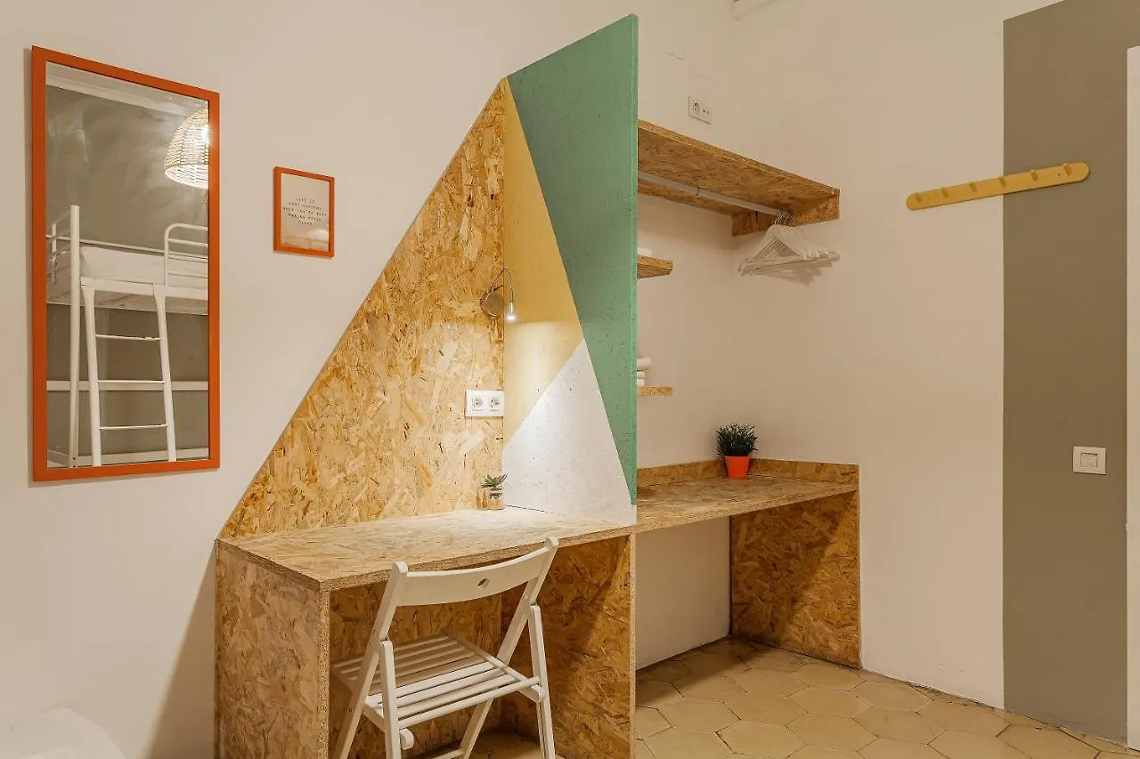 Bird House Hostel Barcelona