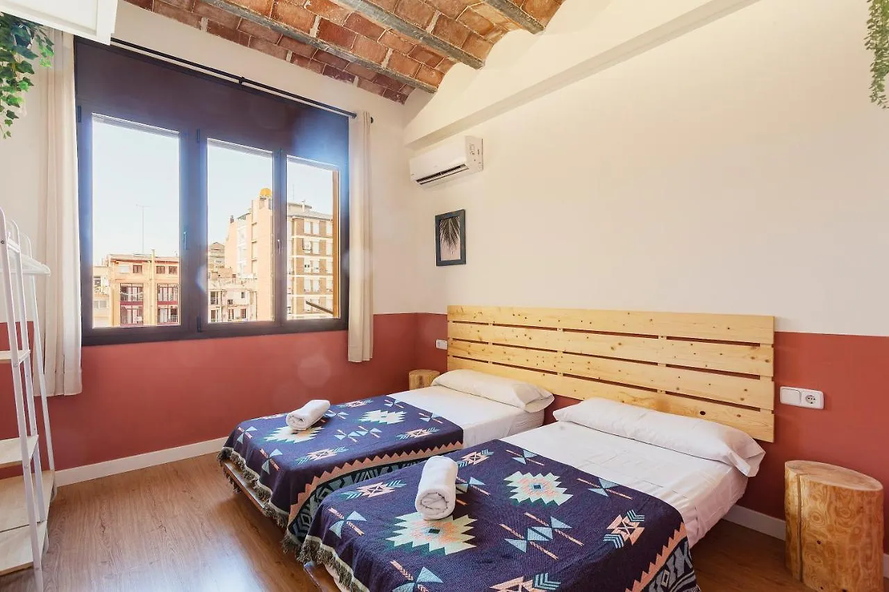 Bird House Hostel Barcelona